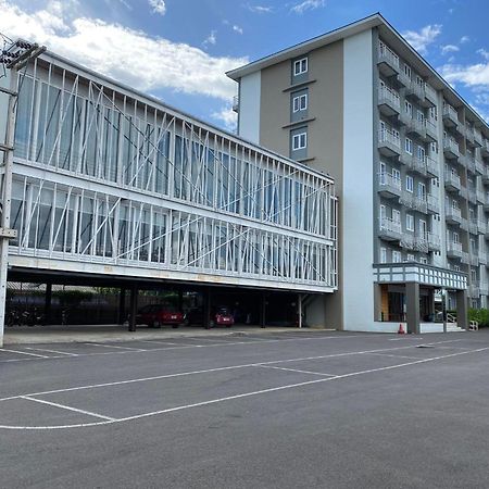 Tai-Shan Suites Ratchaburi Exterior foto