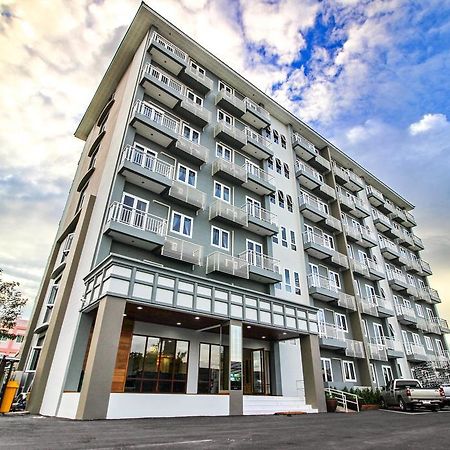 Tai-Shan Suites Ratchaburi Exterior foto