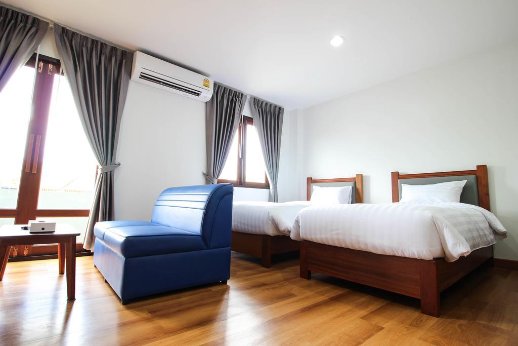Tai-Shan Suites Ratchaburi Habitación foto