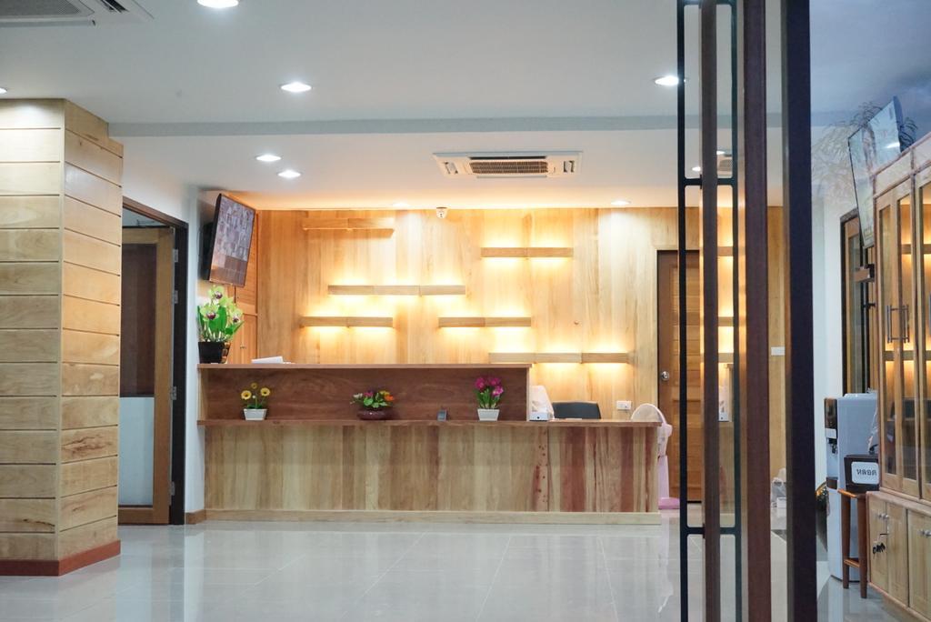 Tai-Shan Suites Ratchaburi Exterior foto
