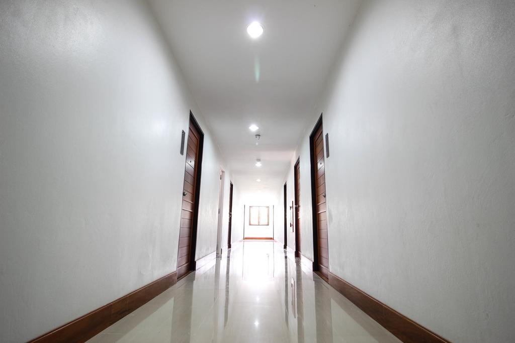 Tai-Shan Suites Ratchaburi Exterior foto