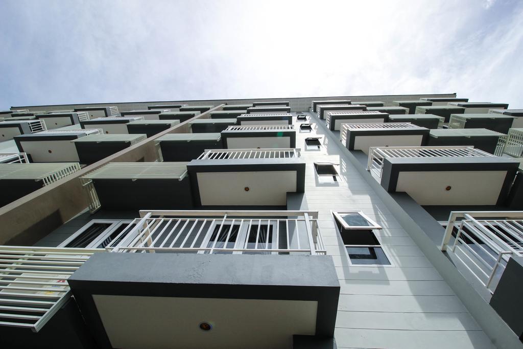 Tai-Shan Suites Ratchaburi Exterior foto