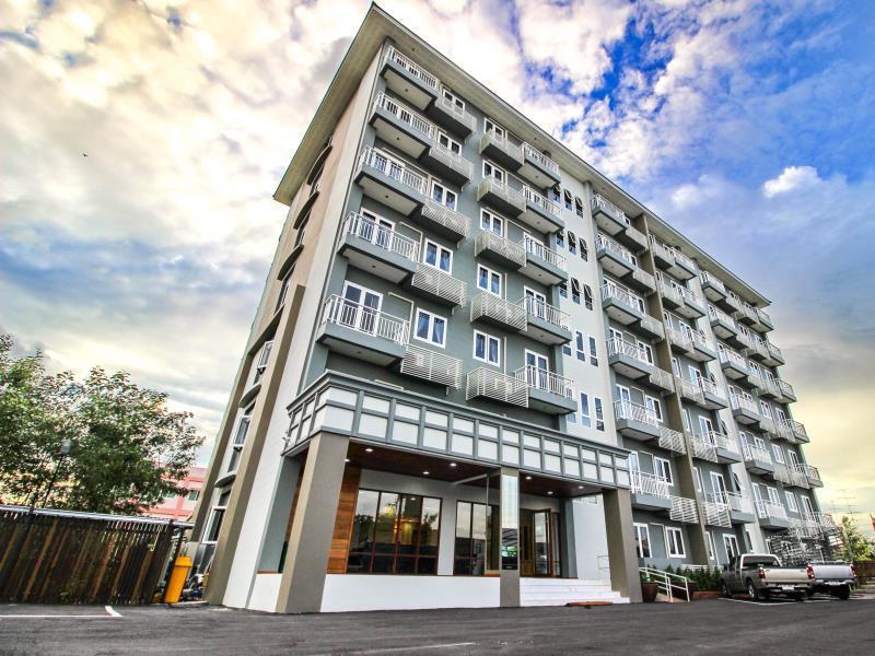 Tai-Shan Suites Ratchaburi Exterior foto
